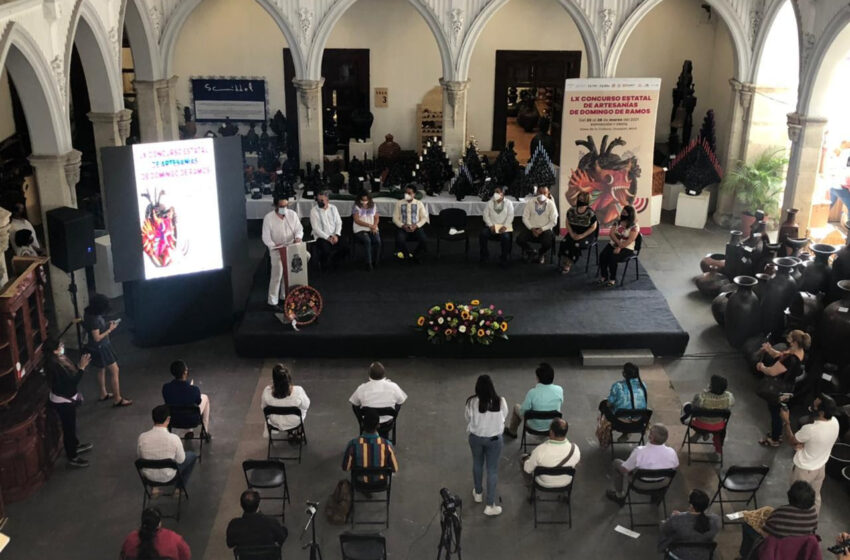  Premian a 297 artífices michoacanos en el LX Concurso Estatal de Artesanías de “Domingo de Ramos”