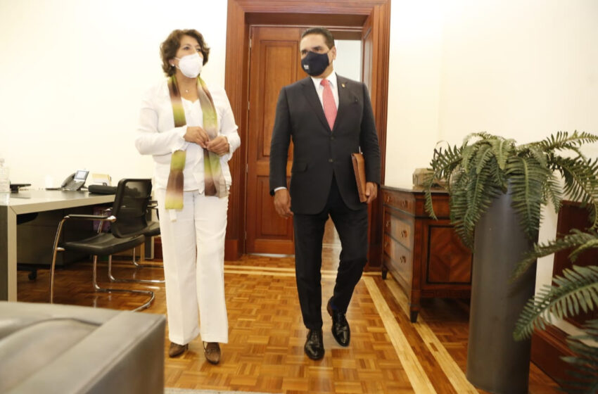  Concretar federalización de nómina educativa, será histórico para Michoacán y México: Silvano