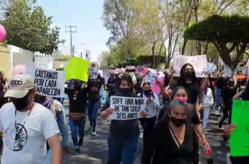 Familiares y amigos de la niña Sofía marcharon para exigir justicia