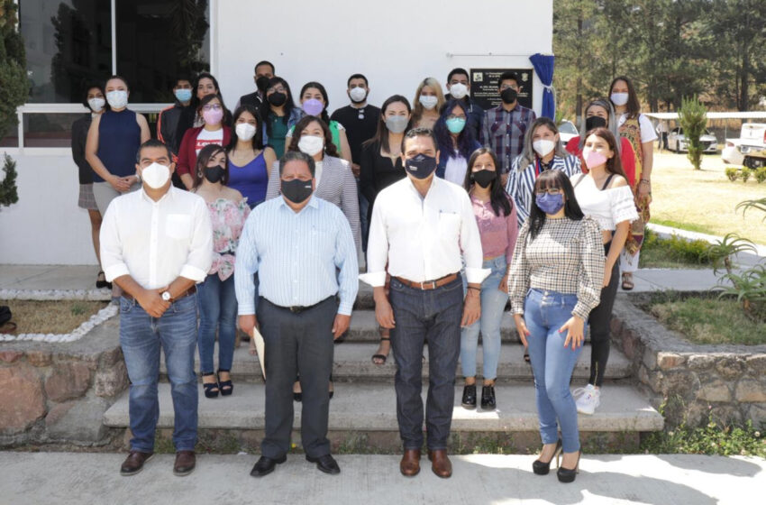  Gobierno y estudiantes hacen frente a retos educativos por COVID-19