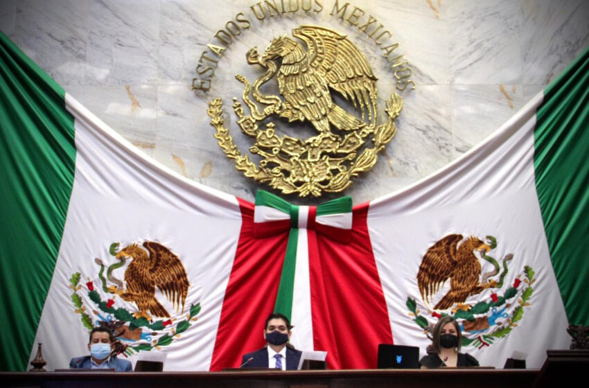  Urge aplicar vacuna contra COVID-19 a personal de salud del sector privado: diputados