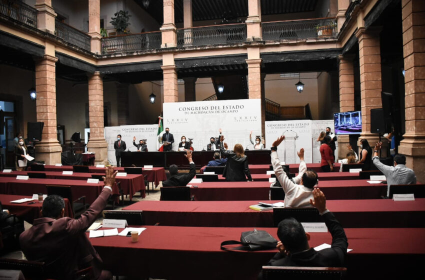  Designa Congreso a cuatro presidentes municipales provisionales