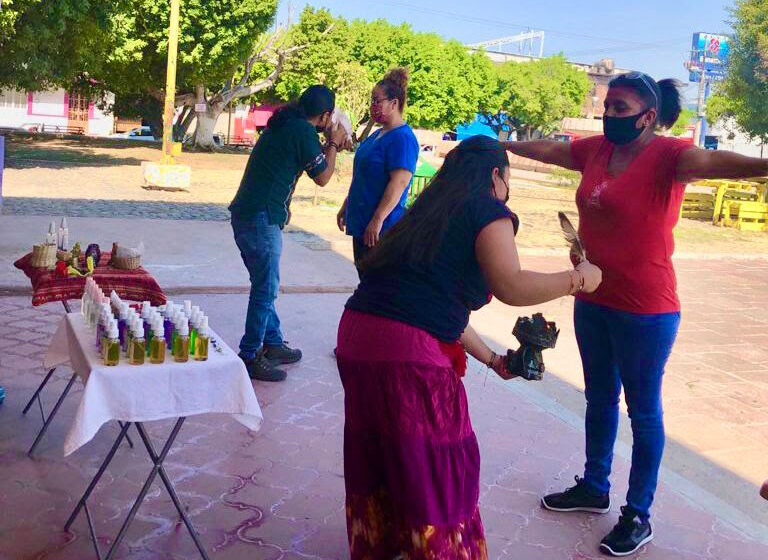 Brinda Sedesoh talleres de medicina tradicional y herbolaria en Apatzingán y Uruapan