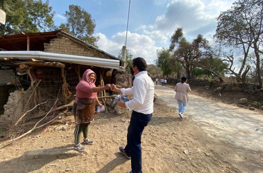  Reconocen habitantes de Chiquimitio compromiso de Marco Polo Aguirre