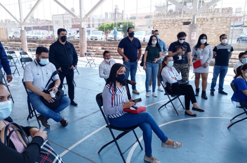  Inicia jornada de vacunación a trabajadores de la educación en Michoacán