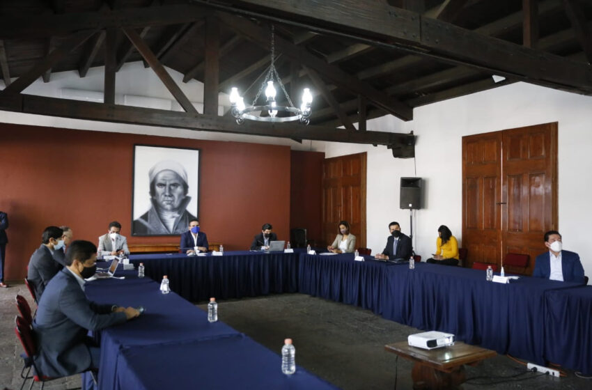  Sin incidencias, jornadas de vacunación anti-COVID a maestras y maestros
