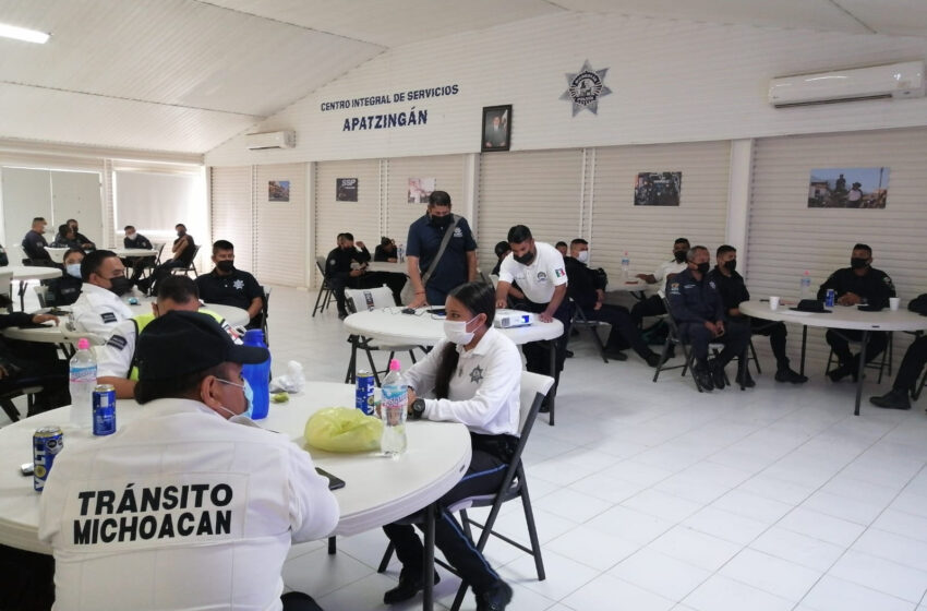  Capacita IEESSPP a policías estatales en Apatzingán