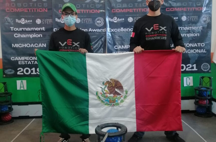  Inicia participación de estudiantes de Capula del CECyTEM en Mundial de Robótica