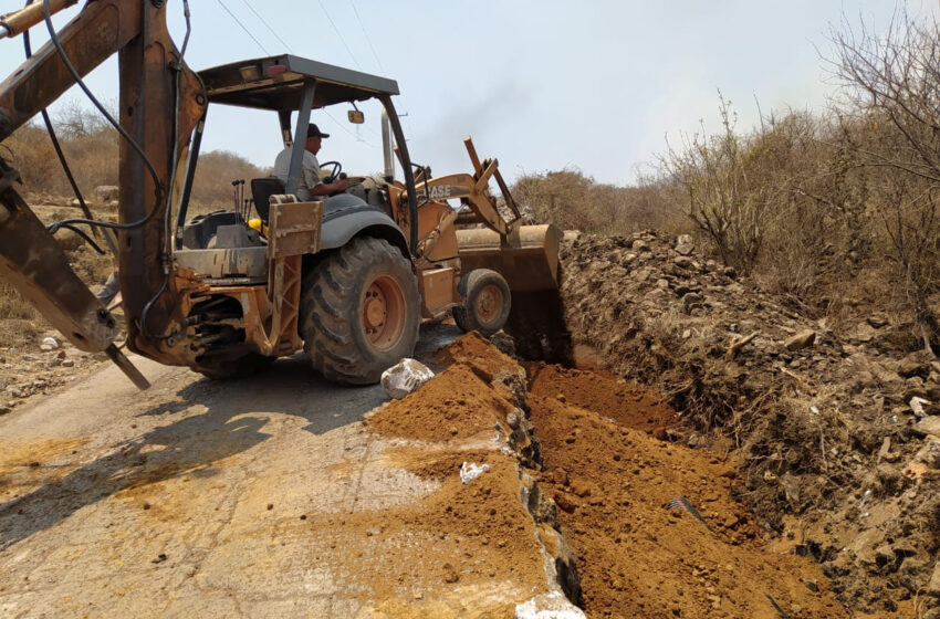  En proceso, un colector sanitario en la colonia Nuevo Horizonte