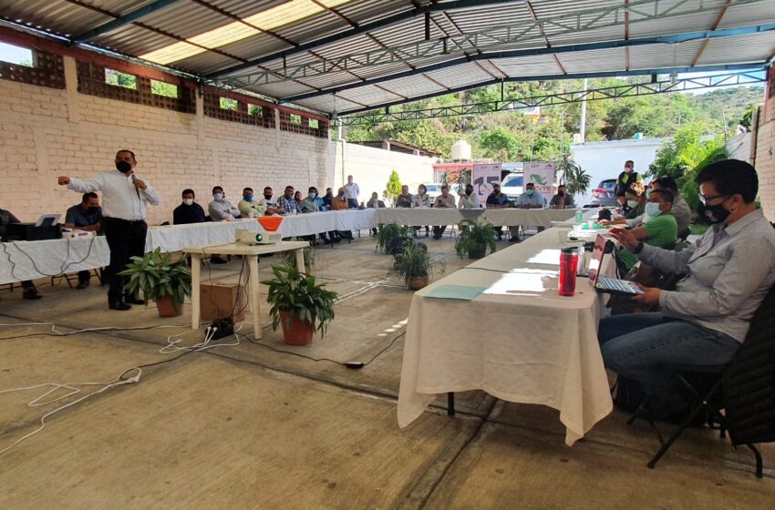  Cierran filas directivos de la región Tierra Caliente del CECyTEM