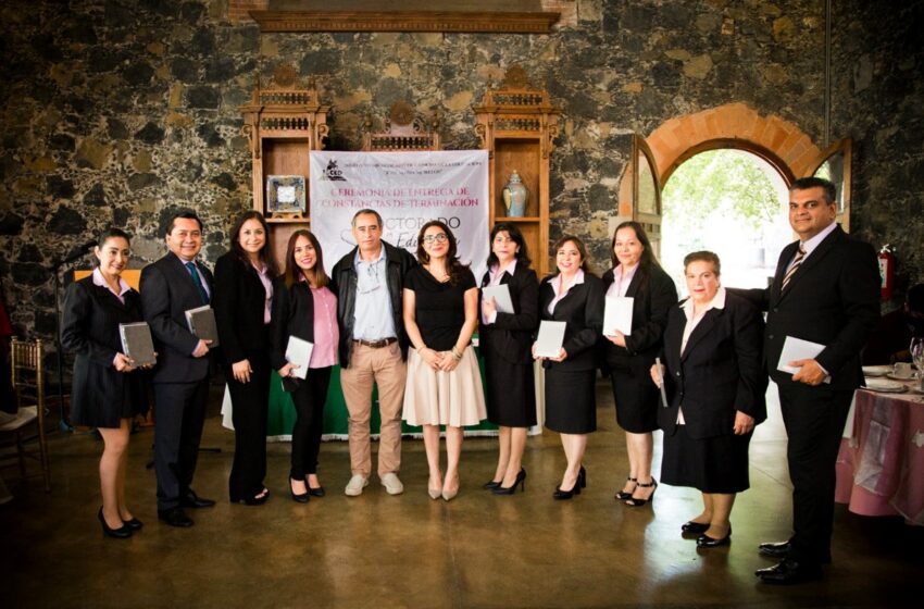 Entregó IMCED nuevos doctores en Educación