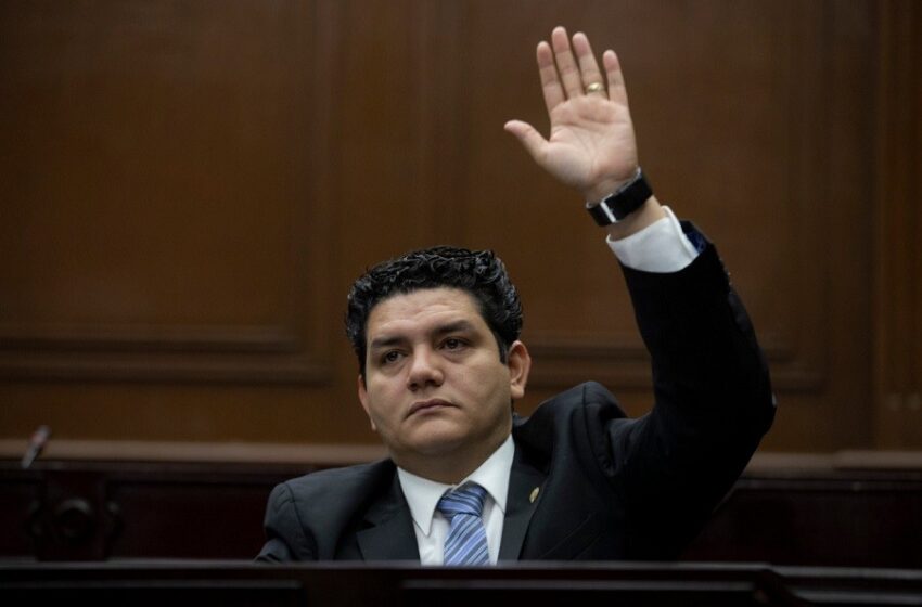  Pide Toño Madriz a gobernador que asuma la parte que le corresponde para recuperar Aguililla