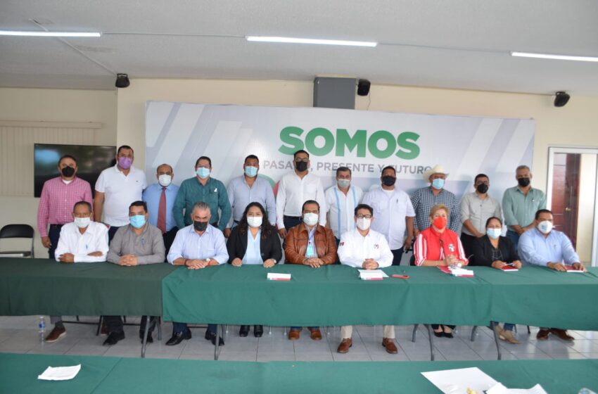  Víctor Vázquez, coordinador de presidentes municipales priistas