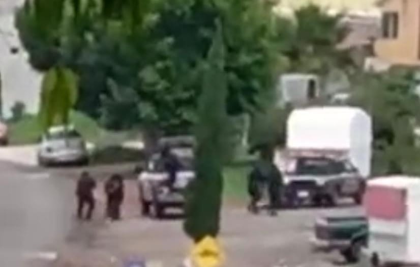  Comando ataca base de Policía en  Epitacio Huerta; hay varios heridos