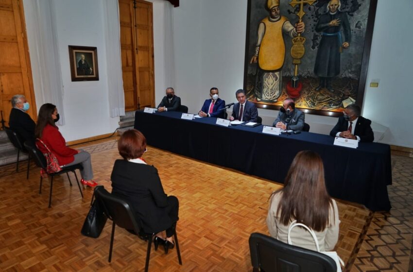  UMSNH y el Colegio de Contadores Públicos de Michoacán singan convenio de colaboración 