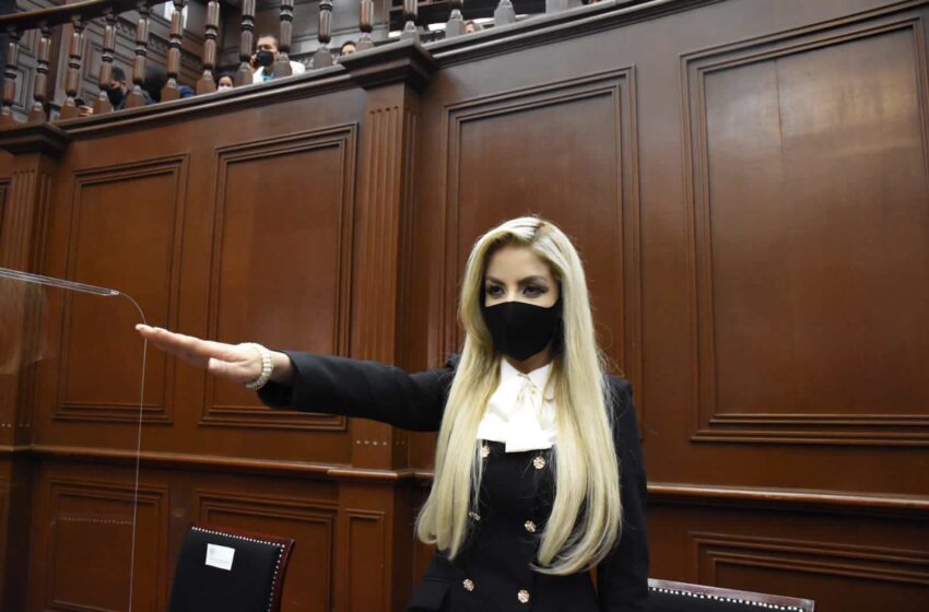  Belinda Hurtado rinde protesta como diputada de la LXXV Legislatura