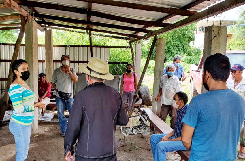Fanny Arreola se reúne con la Unión de Veladores Los Pajaritos