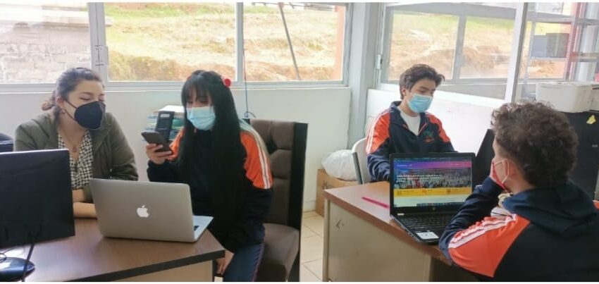  Participan estudiantes del CECyTEM de Nahuatzen en concurso de desarrollo de aplicaciones