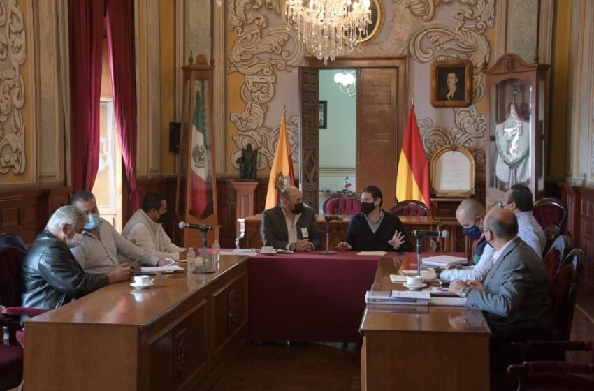  Promueve Alfonso Martínez certeza patrimonial de morelianos