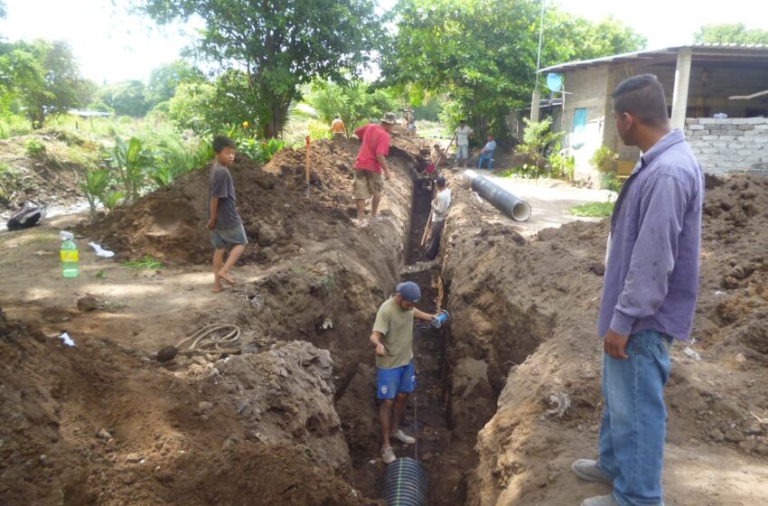 Se superan carencias de servicios básicos en municipios de Michoacán