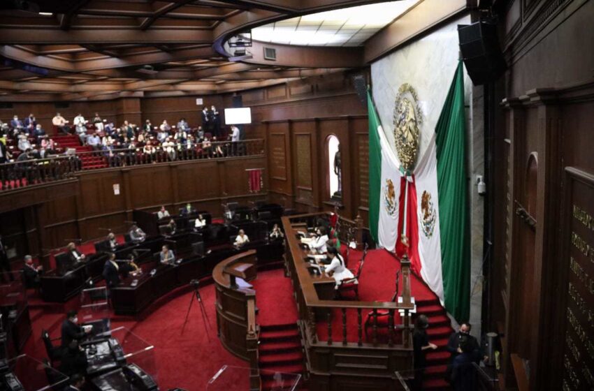 Asumen funciones diputados locales de la 75 Legislatura del Congreso de Michoacán