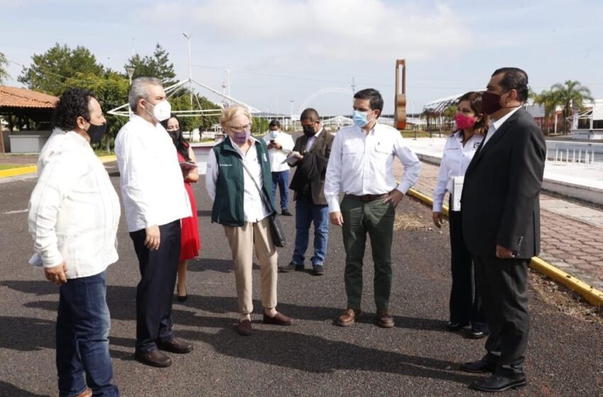  Gobernador revisa con Zoé Robledo predios para trasladar oficinas del IMSS a Morelia