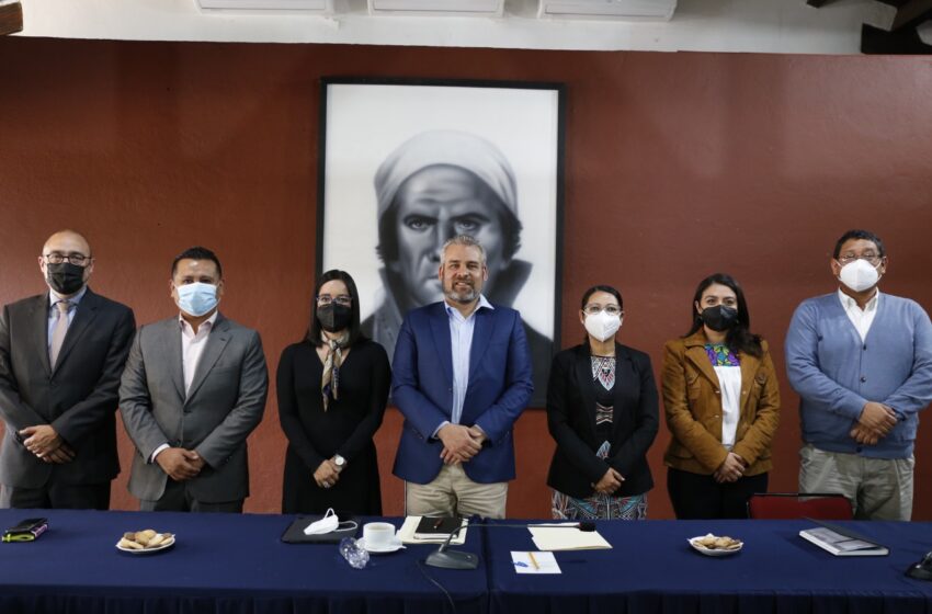  Bedolla estrecha vínculos con el IEM para fortalecer autonomía de pueblos indígenas