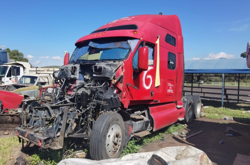  En cateo, asegura Fiscalía General inmueble relacionado en conductas ilícitas y recupera seis camiones de carga