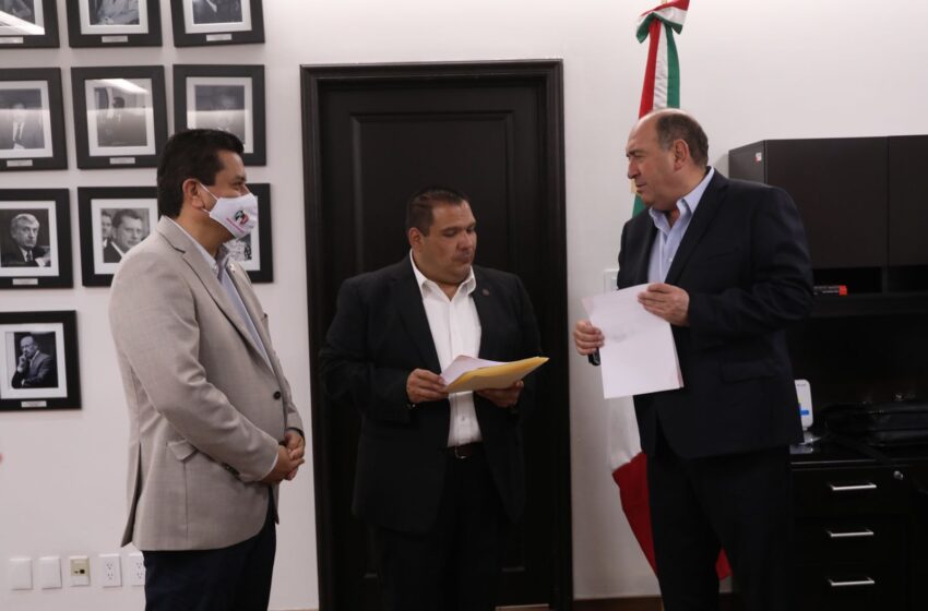  Se reúne Bladimir Gutiérrez con coordinadores del PRI en San Lázaro