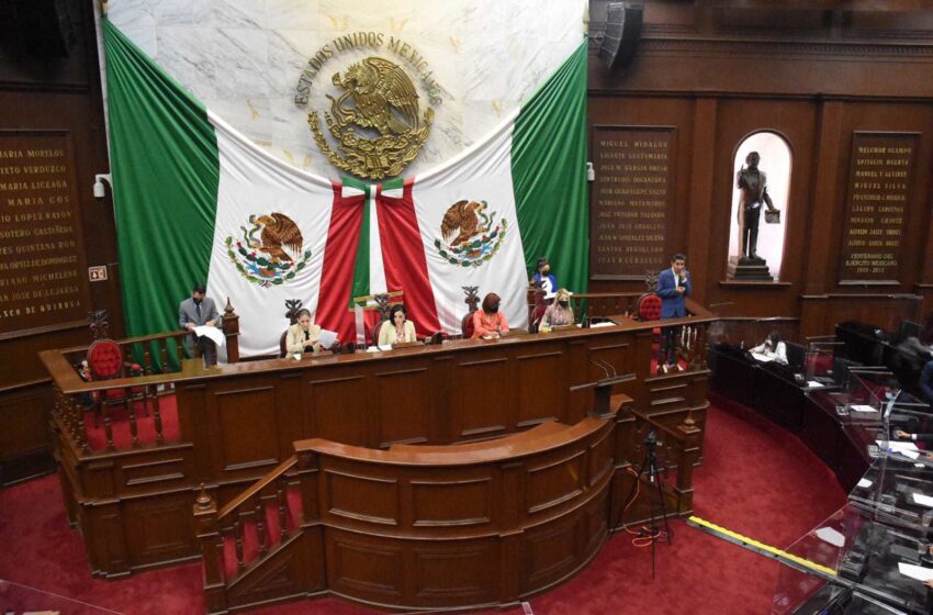  Solicitan diputados rehabilitación y mantenimiento de carretera Cotija-Tocumbo