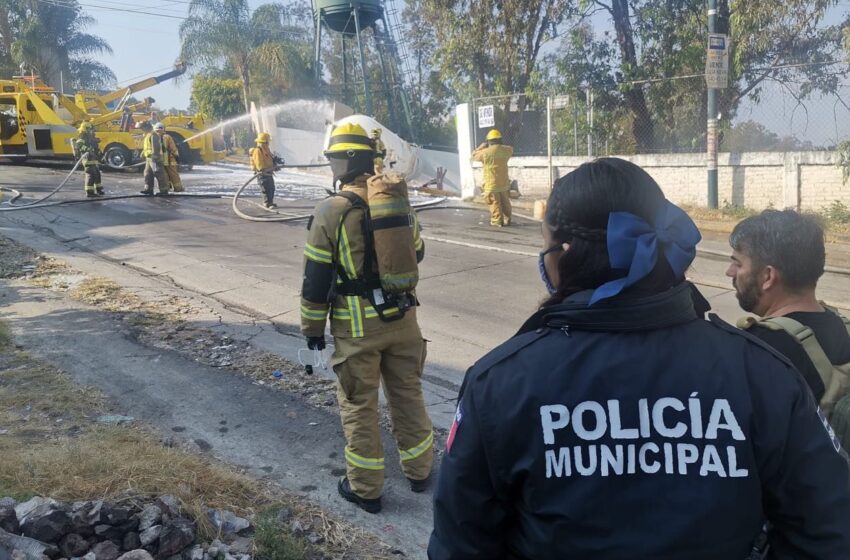  Mantiene Gobierno de Morelia atención en zona afectada por volcadura de pipa