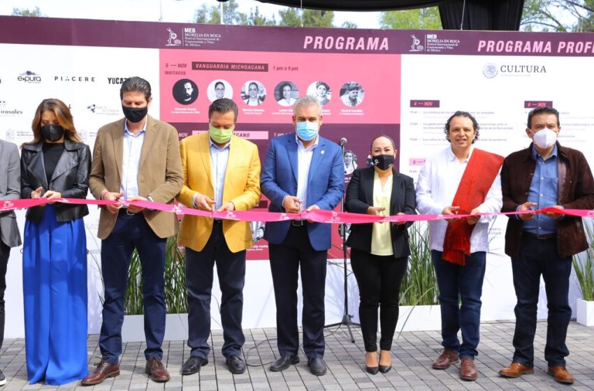  Gobernador llama a restauranteros a utilizar y promover artesanías michoacanas en sus servicios