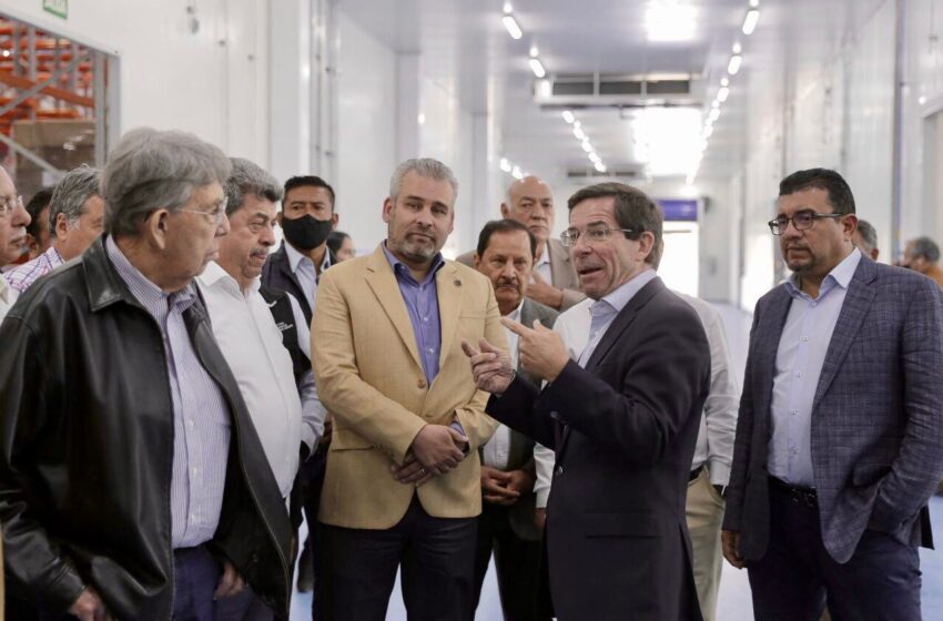  Reconoce Bedolla desarrollo agroexportador de aguacate en Michoacán