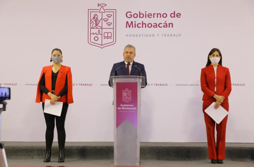  Bedolla acuerda con AMLO ampliar pensión universal a personas con discapacidad