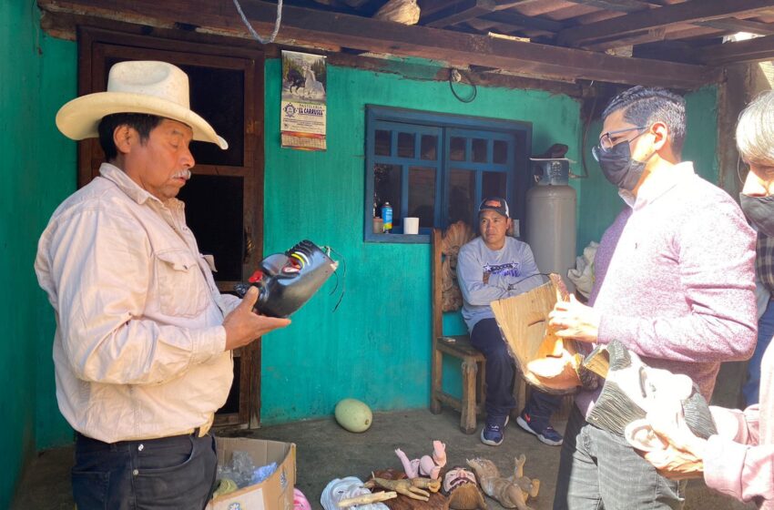 Artesanos de Sevina exponen sus necesidades al IAM