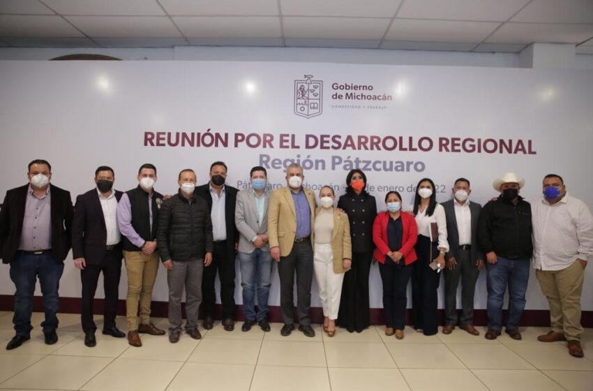  Propone Bedolla potenciar economía de la región Pátzcuaro mediante el turismo