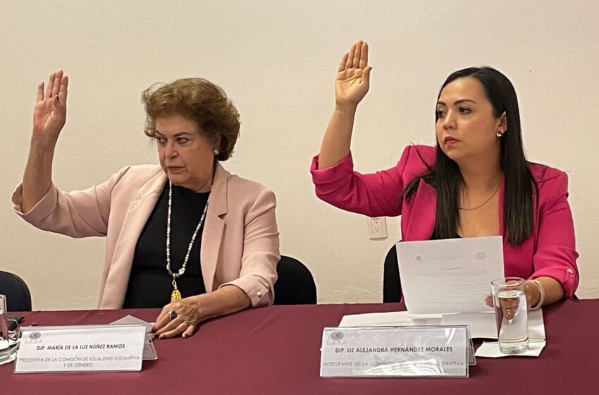 Aprueban diputadas convocatoria para la Condecoración la mujer michoacana
