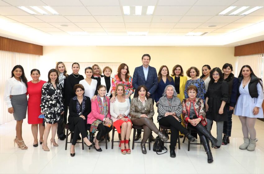  Gobierno municipal y empresarias, por el desarrollo económico ininterrumpido