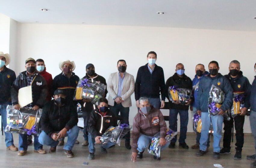  Con entrega de insumos, garantizan seguridad laboral a trabajadores del ayuntamiento