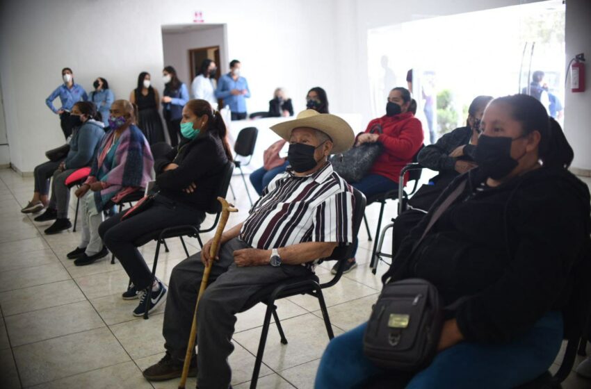  Facilita DIF Morelia sillas de ruedas para personas con discapacidad