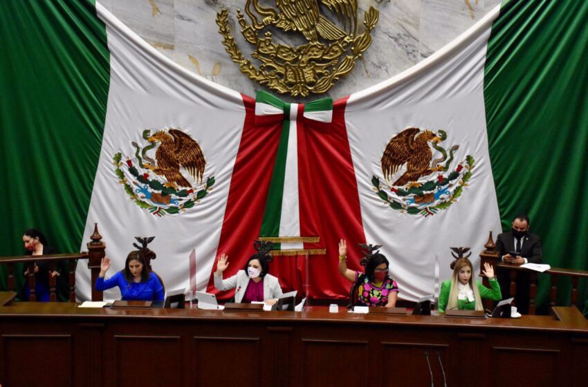  Todas y todos los notarios michoacanos podrán ser elegibles en su Consejo