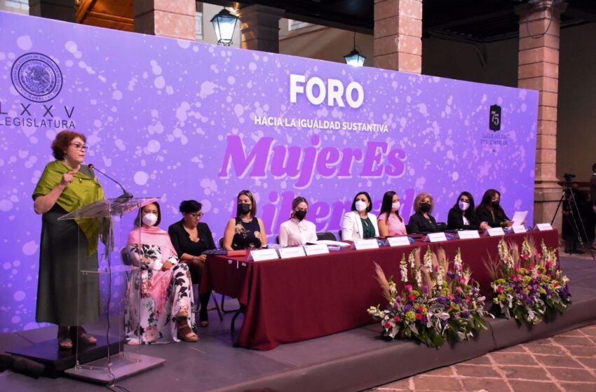  Continuar con la lucha de las grandes feministas de la Historia: María de la Luz