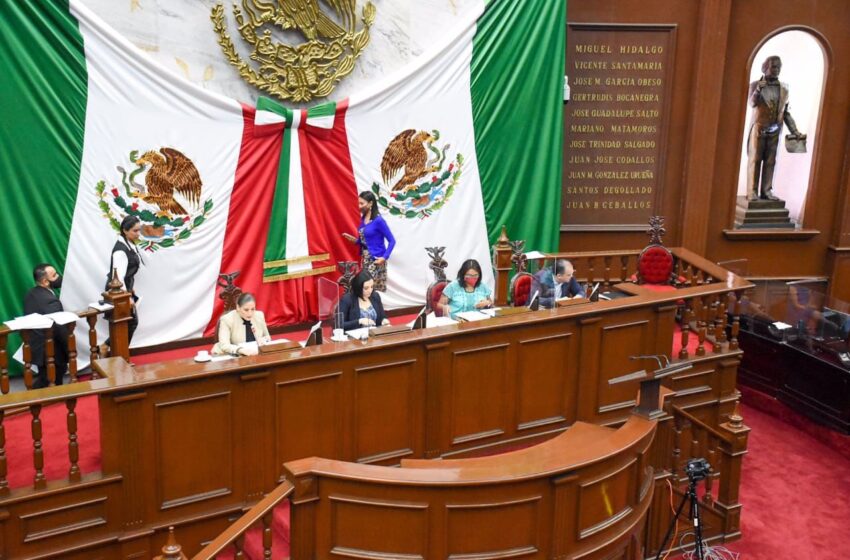  Dr. Jorge Álvarez Banderas será condecorado por Congreso del Estado