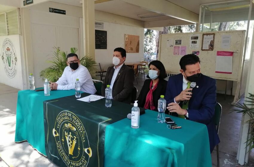  UMSNH realiza relevos institucionales en Veterinaria y en el INICIT