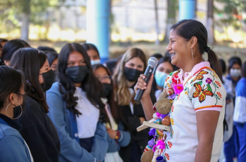  Va Celeste Ascencio por preservación de cultura y tradiciones purépechas