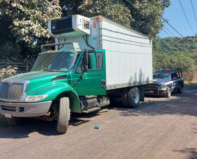  SSP recupera tractocamión, en Uruapan