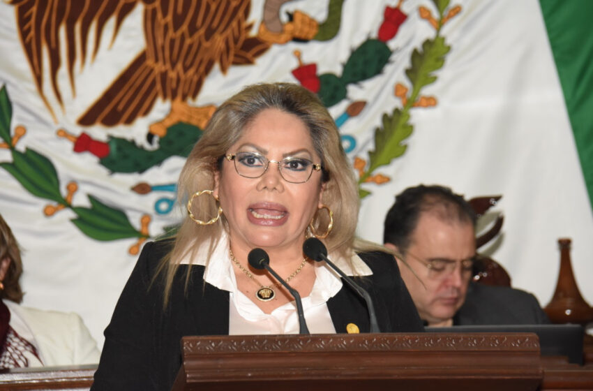  Propone Margarita López regular y dignificar Cuerpos de Bomberos