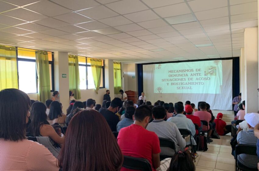 Capacita CJIM Uruapan a estudiantes de Tacámbaro en materia de acoso y hostigamiento sexual
