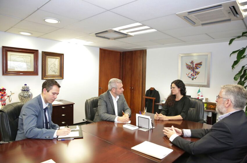  Bedolla revisa con STPS proceso para dar seguridad social a jornaleros agrícolas