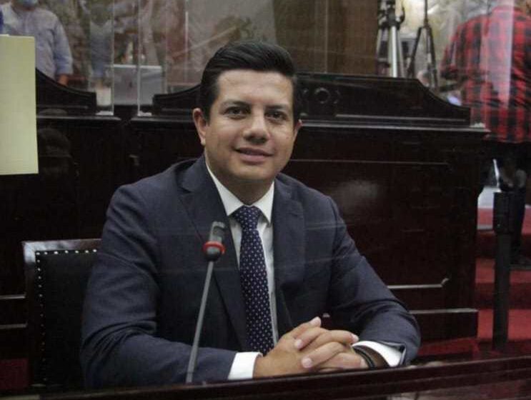  Propone Oscar Escobar justicia ágil y eficaz para los trabajadores